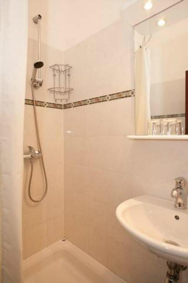 Rooms Amfora Krk Town Oda fotoğraf
